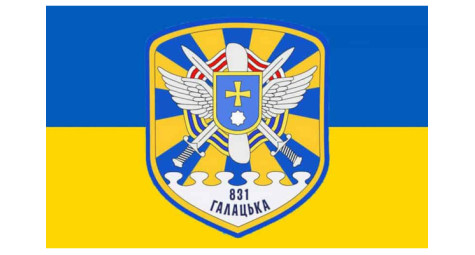 Чоловічі куртки бомбери і аляски з нашивками 114 БрТА