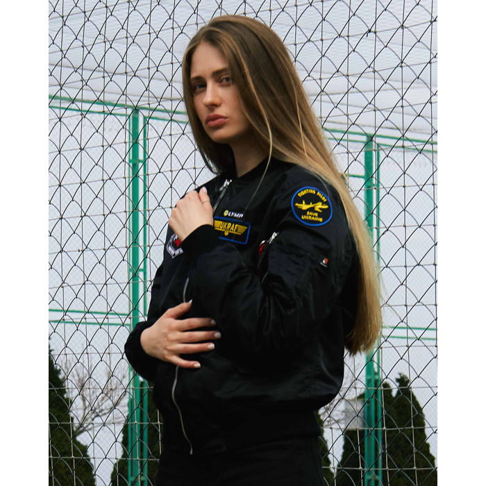 Бомбер MA-1 чорний жіночий з нашивками